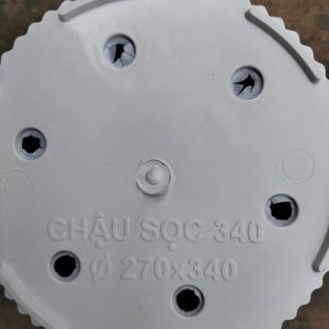 Chậu nhựa gân sọc trồng cây