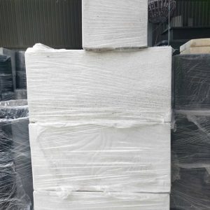 Chậu xi măng hình chữ nhật màu trắng