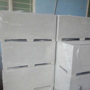 Chậu Xi Măng Đá Mài Hình Chữ Nhật Có Chân Đế